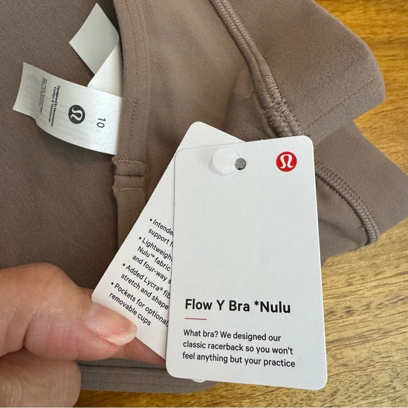 New Lululemon Flow Y Bra Nulu Light Support size 10 - Picture 7 of 8